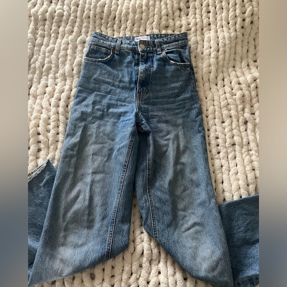 Zara jeans - Picture 1 of 2
